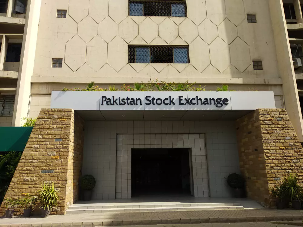 Investing in the Pakistan Stock Exchange (PSX) in 2025